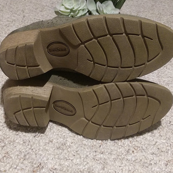 Earth Origins Suede Laser Cut Booties - Picture 4 of 7